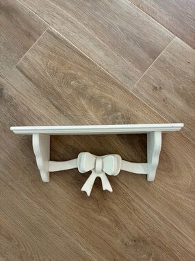 Vintage Wood Bow Shelf 18”x5”x7”